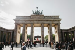 Vue de Berlin pour illustrer un guide sur l'emploi en Allemagne pour les Français